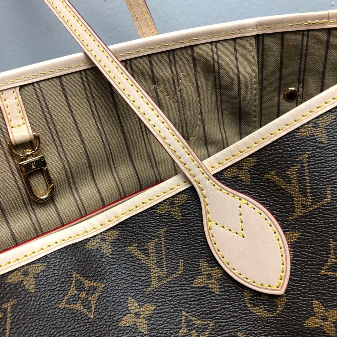 LV Neverfull MM Monogram with apricot M40995