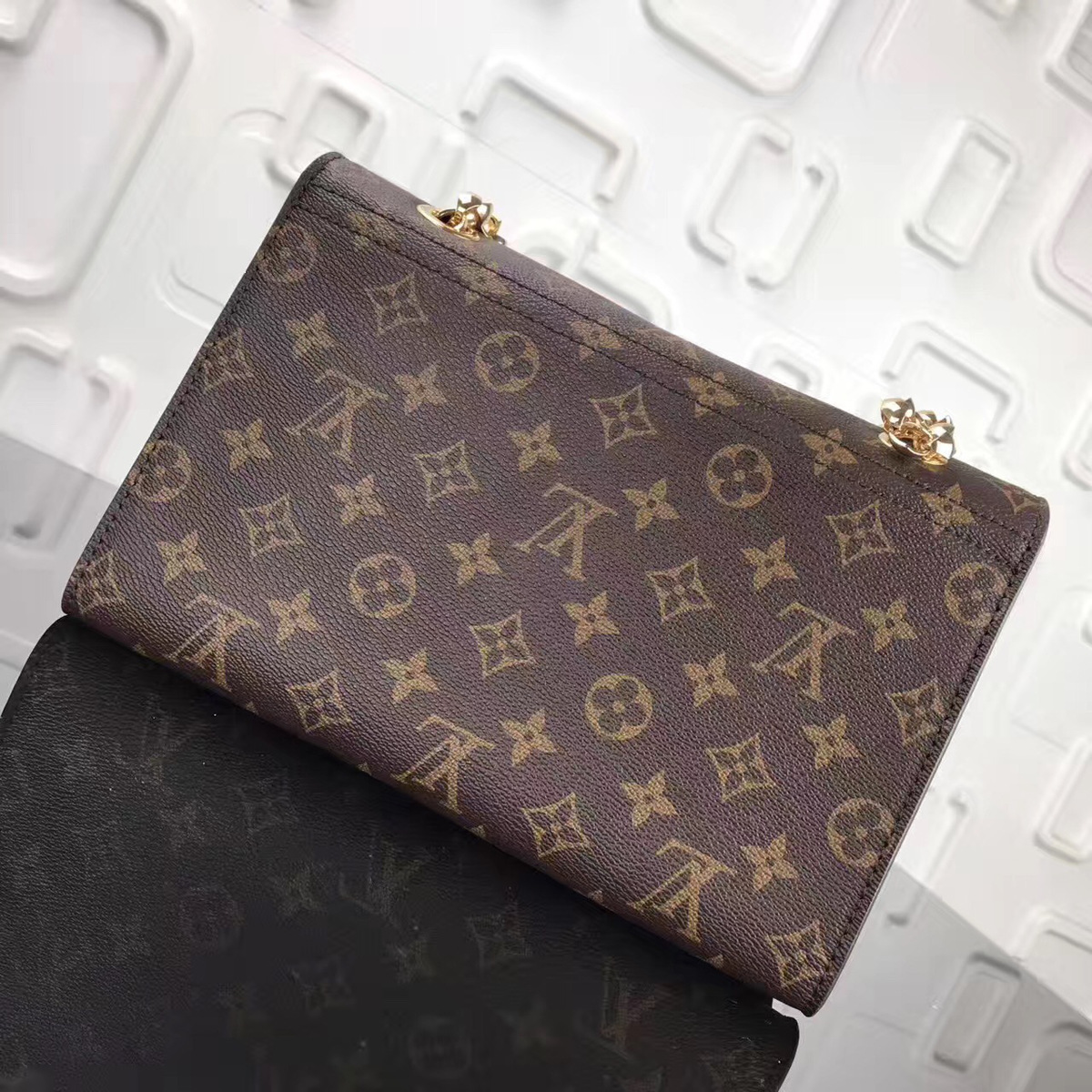 L0vis Vvtt0n original Monogram canvas lady chain bag red VICTOIRE handbag M41731