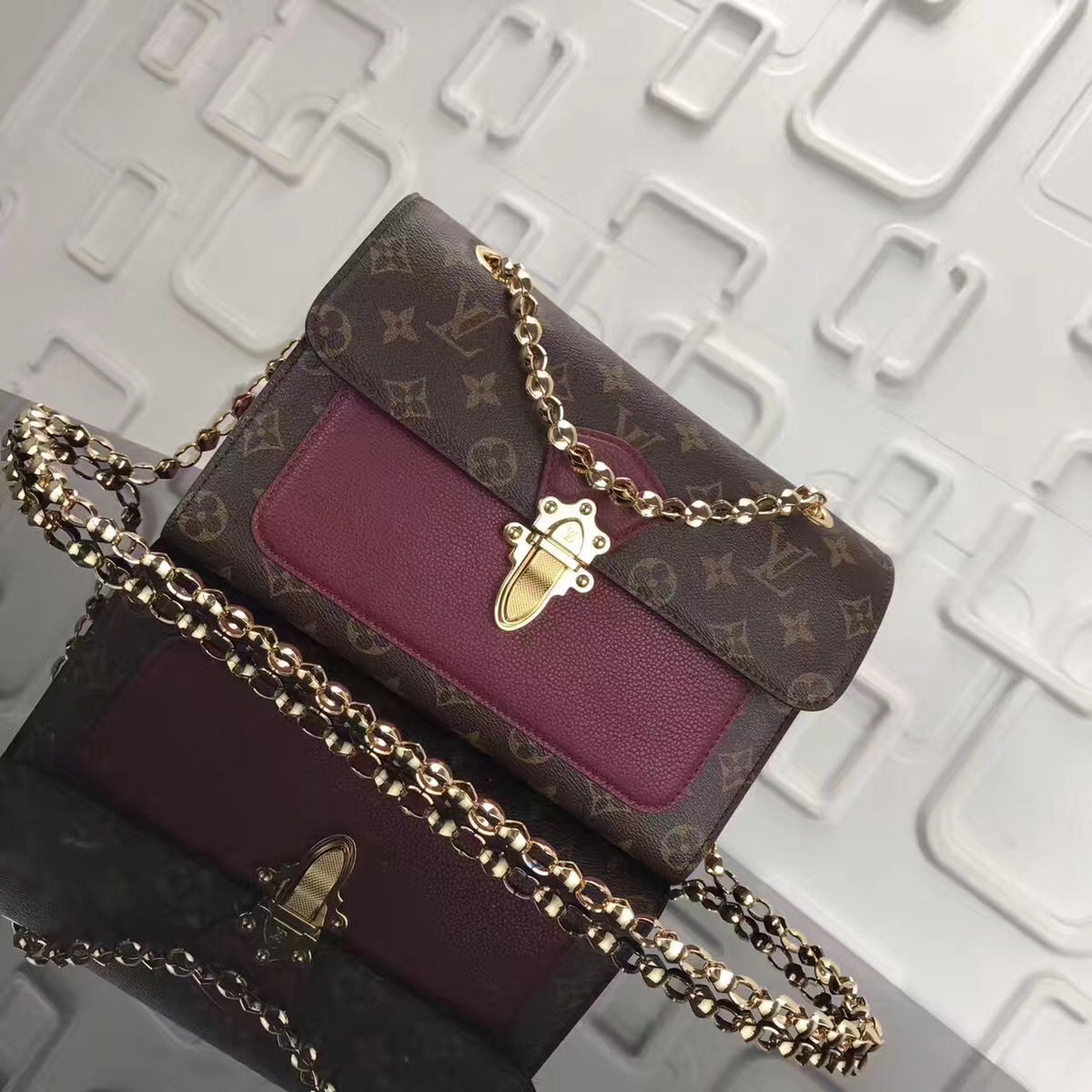 L0vis Vvtt0n original Monogram canvas chain bag with amaranthVICTOIRE handbag M41731