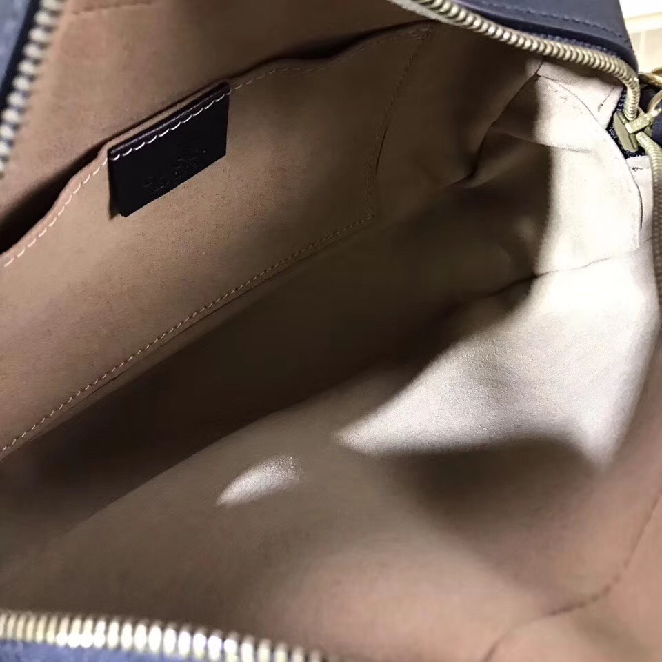Gvc*1 Marmont matelassé mini bag in Black