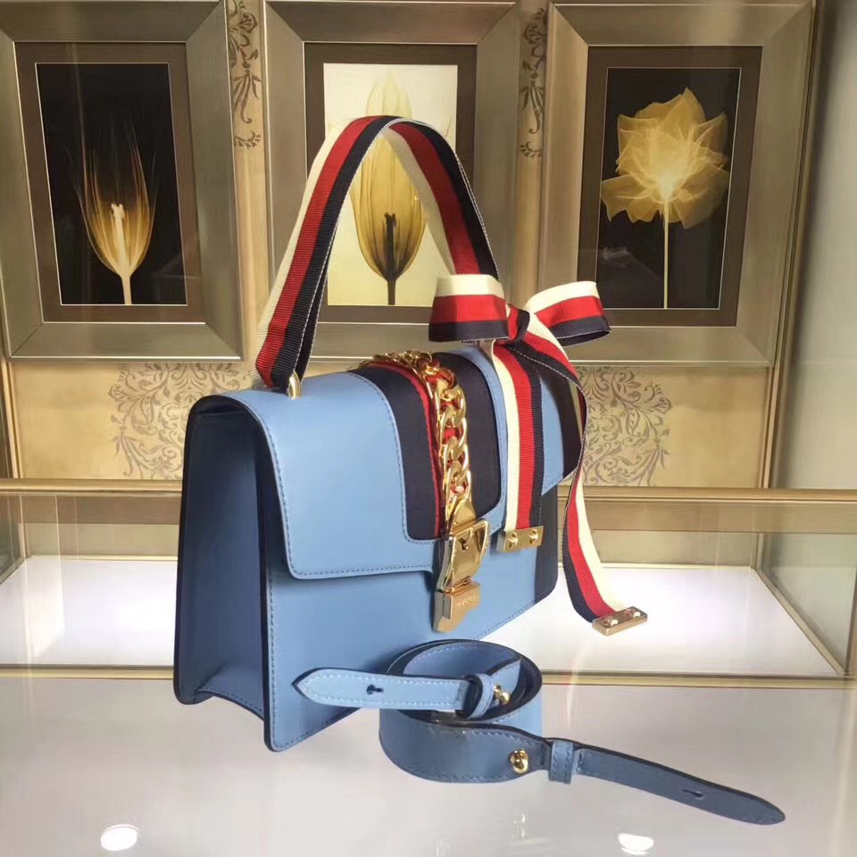 Gvc*1 Sylvie shoulder bag in Light Blue leather 421882
