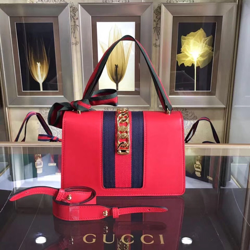 Gvc*1 Sylvie shoulder bag in Red leather 421882