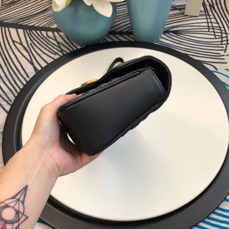 Gvc*1 Marmont matelassé shoulder bag in Black 443497