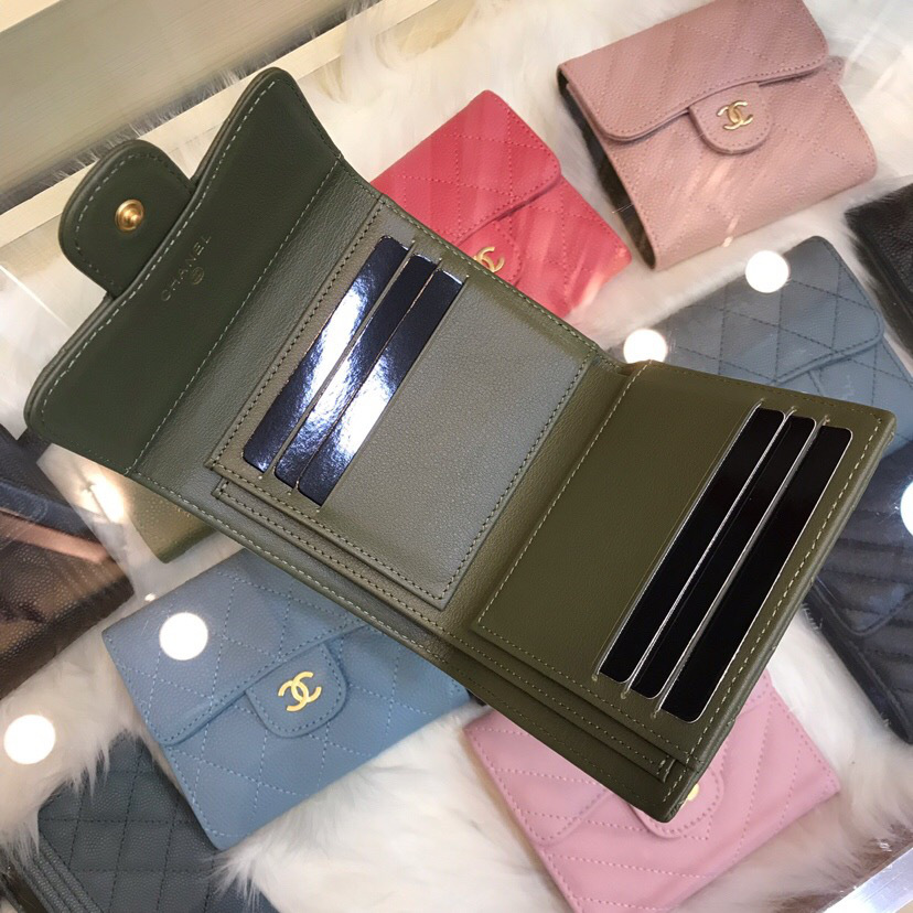 Ch**el Calfskin Leather Plain Folding Green Wallets 82288