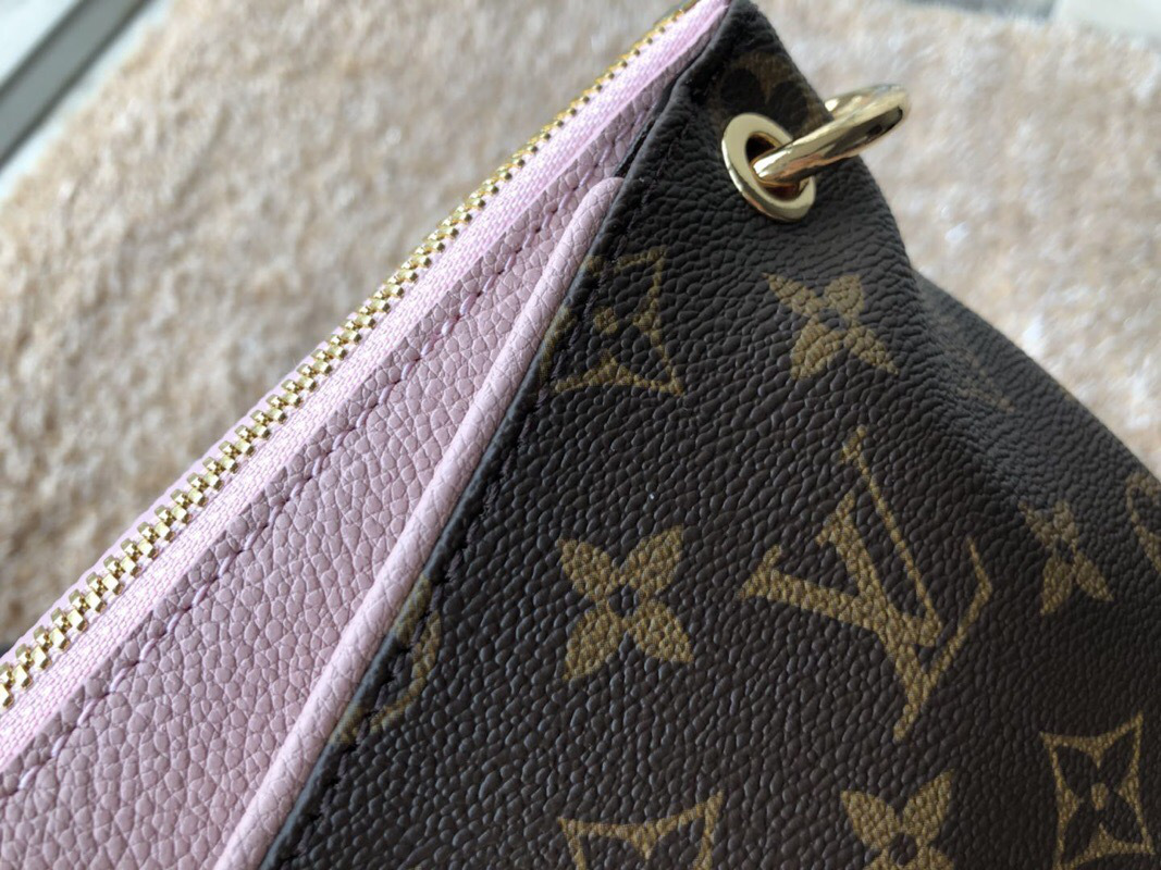 L0vis Vvtt0n Monogram Pallas in Pink M40906