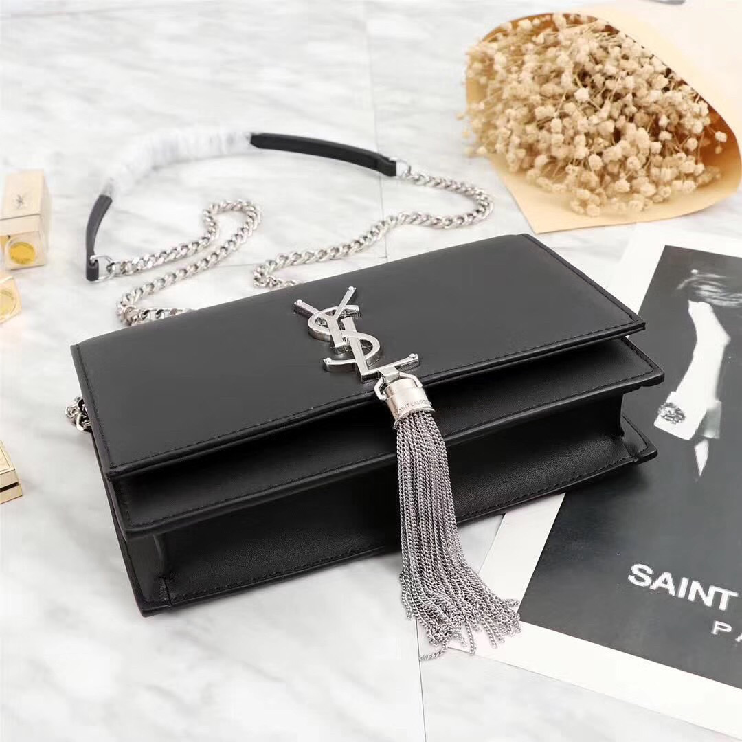 Y51 Classic Calfskin Chain Bag in Black 26817