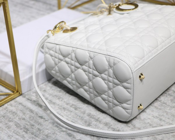 D10r Lady White Handbag With Gold Hardware 24CM