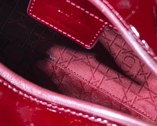 D10r Lady Wine Red Handbag With Silver Hardware 24CM