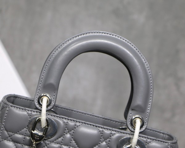 D10r Lady Lambskin Gray Handbag with Silver Hardware 20CM 