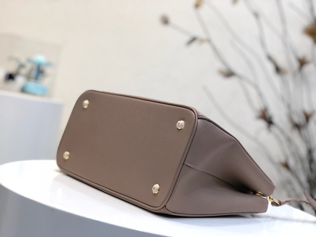 Pra*a Galleria Saffiano Leather Bag in Nude