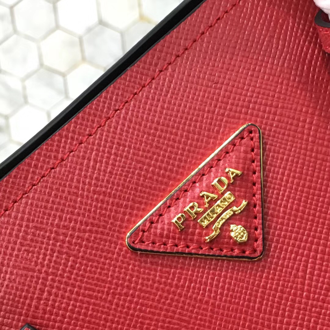 Pra*a Saffiano Cuir Small Double Leather Bag in Red