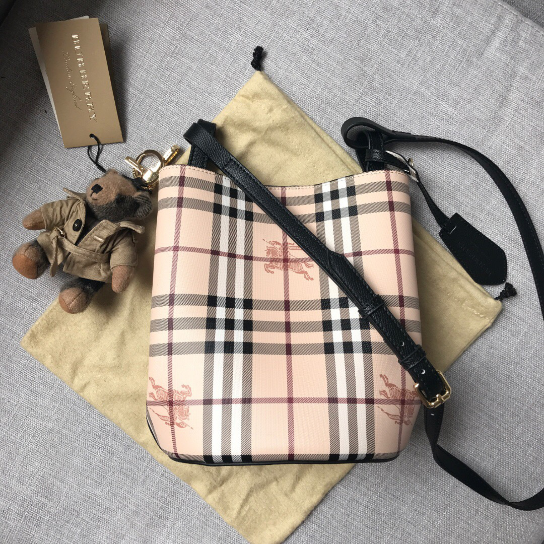 Bv*b*rry Haymarket Bucket bag in Black