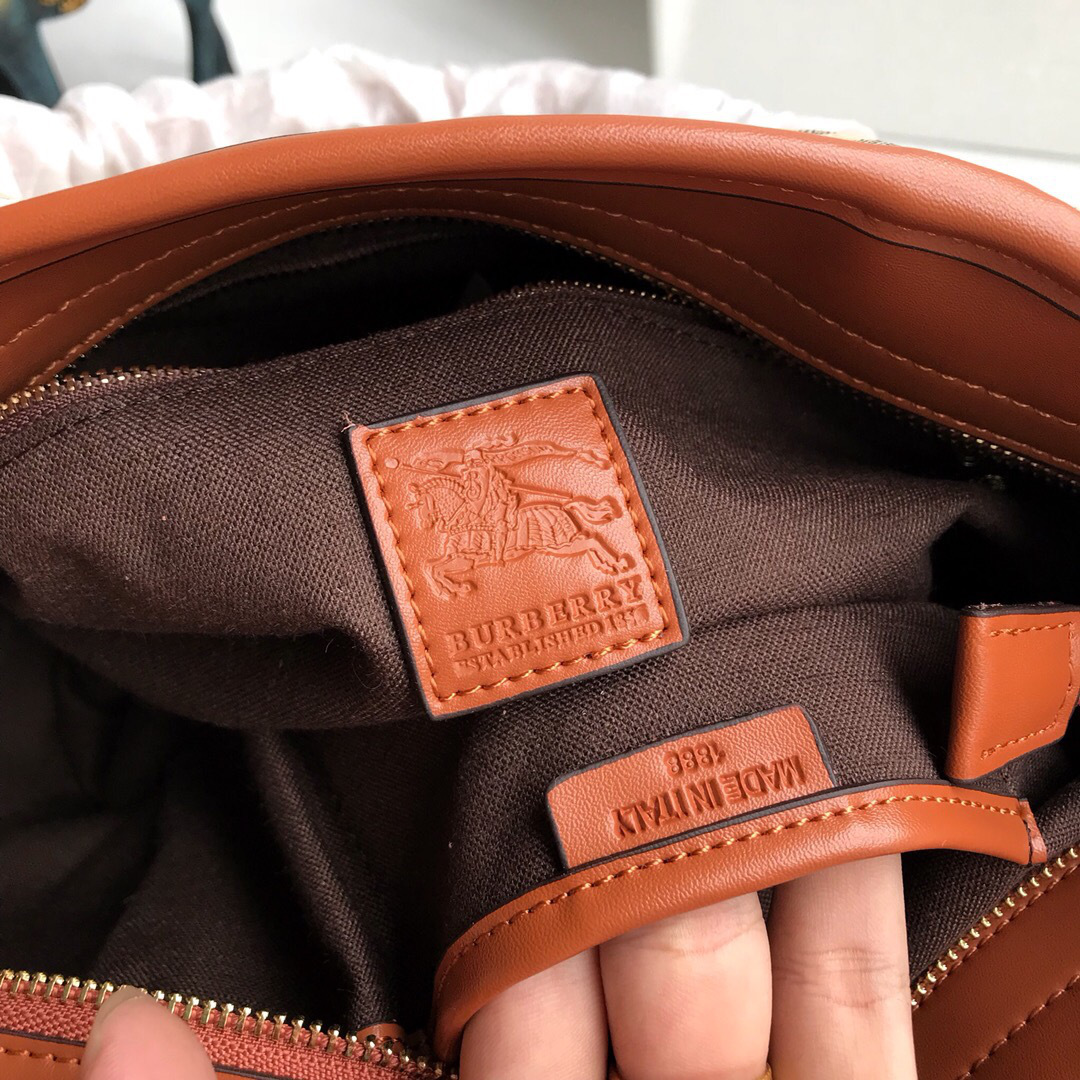 Bv*b*rry Original Check Tote Handbag in Brown