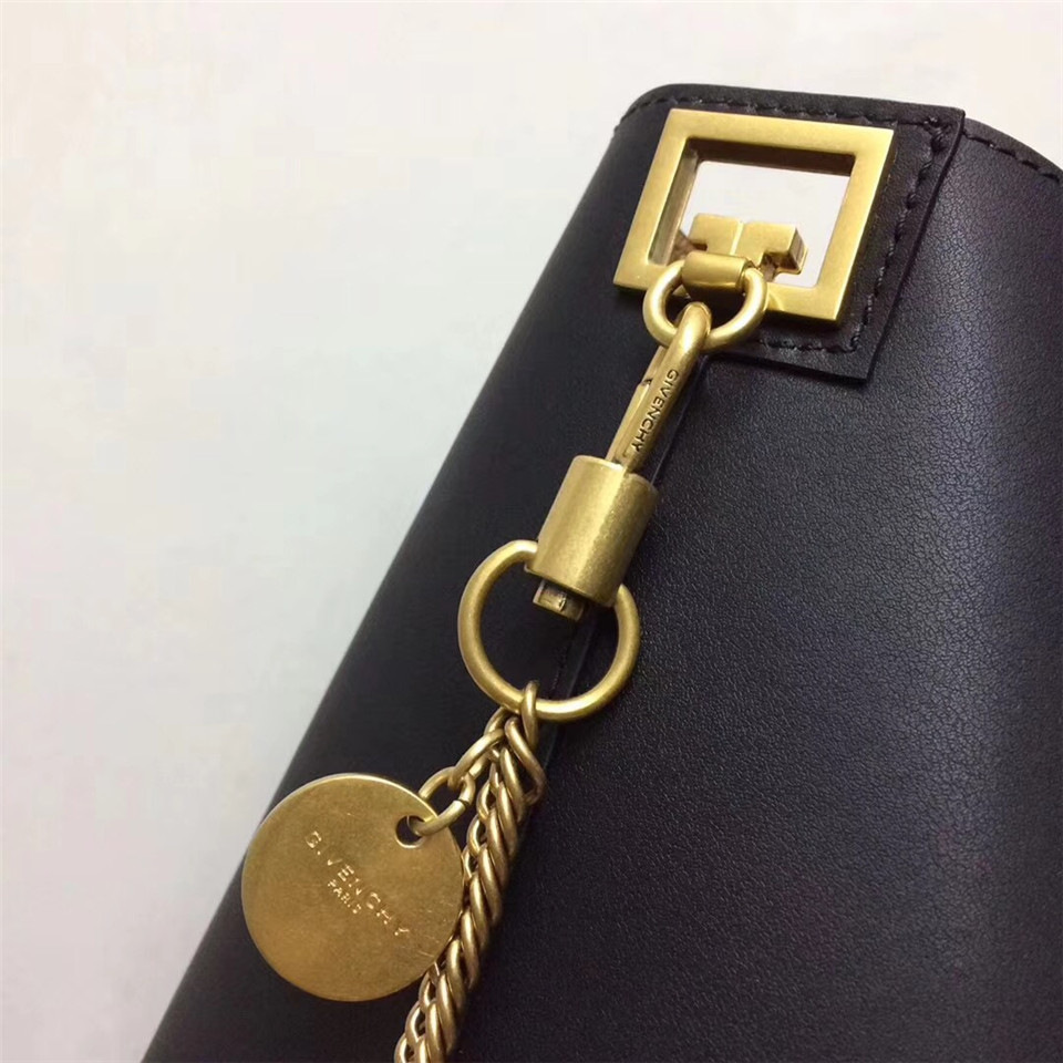 Givenchy original leather shopping handbag in Black
