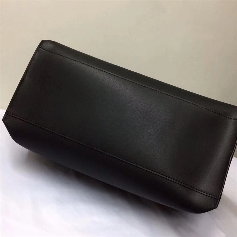 Givenchy original leather shopping handbag in Black