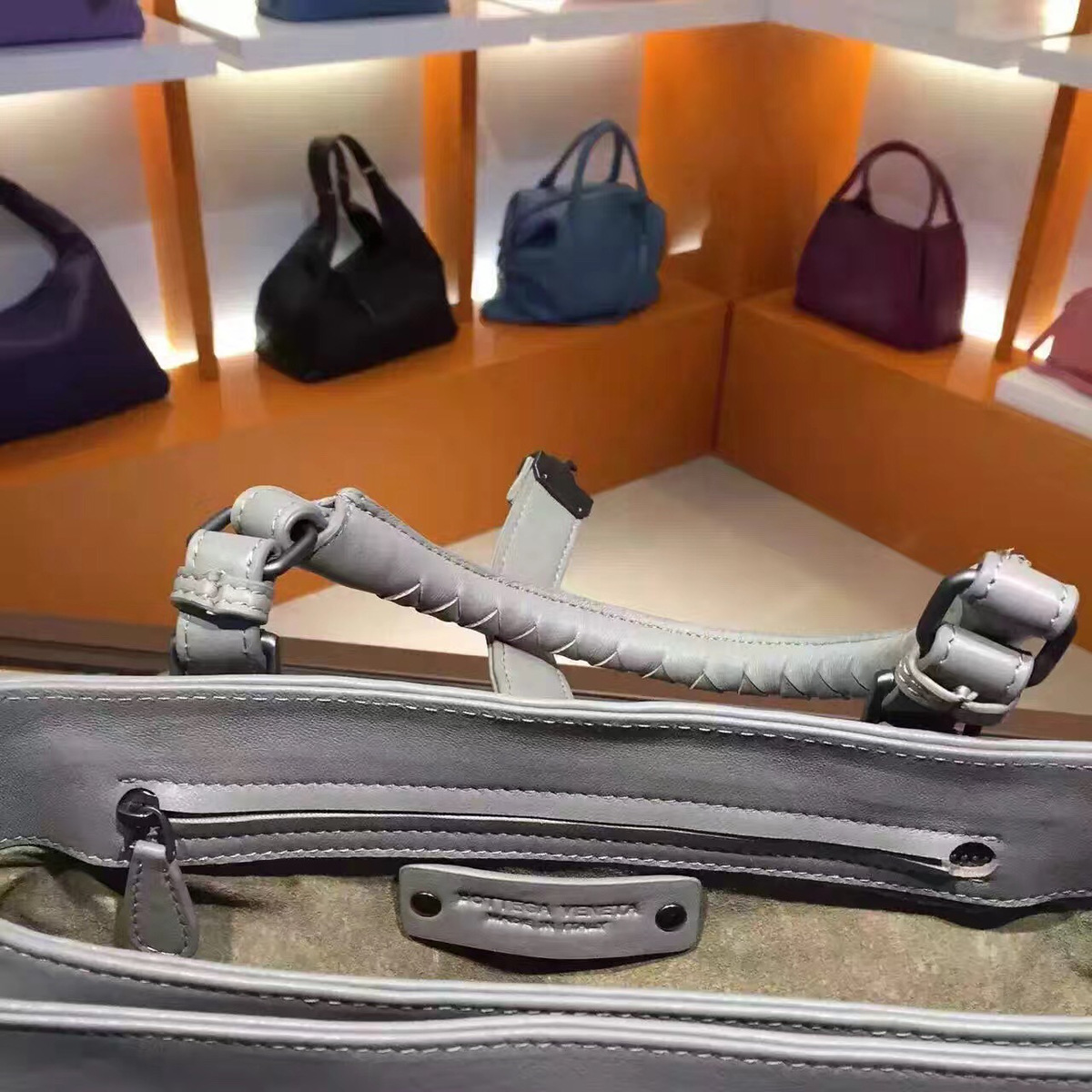 B0tt*ga Ven*ta Gray Handbag 7453