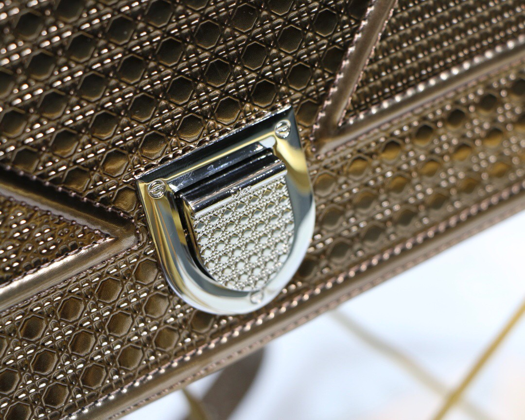 D10r D10rama Cannage Calfskin Bag in Bronze