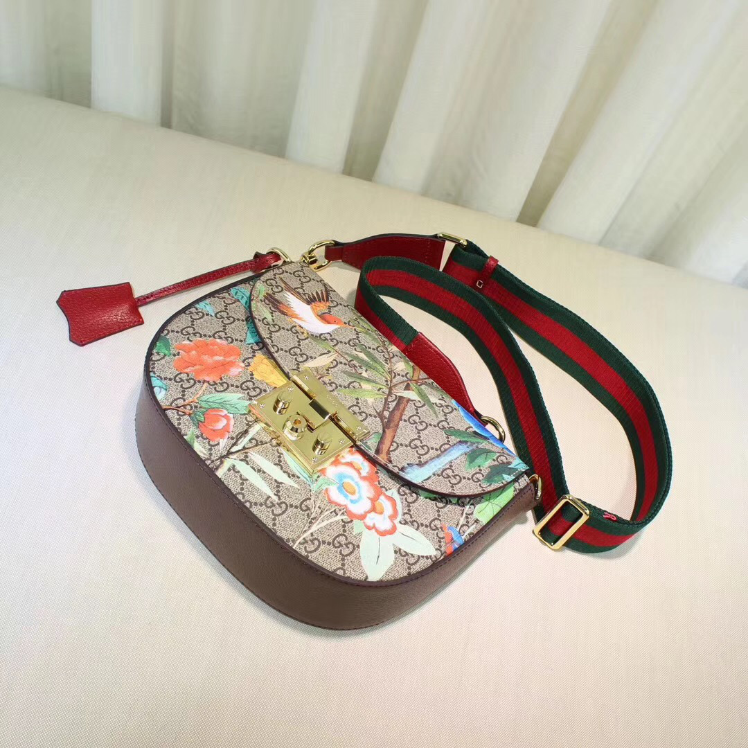 Gvc*1 Padlock Leather shoulder bag for Women