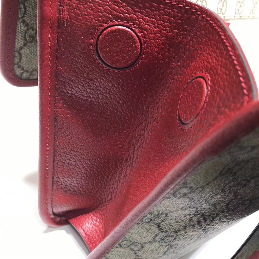 Gvc*1 Svp*me Belt Bag for Women with Red