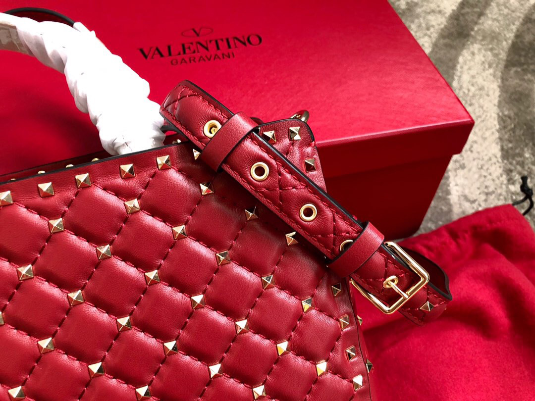 Va1e*ntin0 Garavani Rockstud Spike Lambskin Handbag in Red
