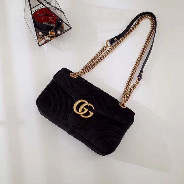 Gvc*1 Marmont velvet Medium shoulder bag in Black