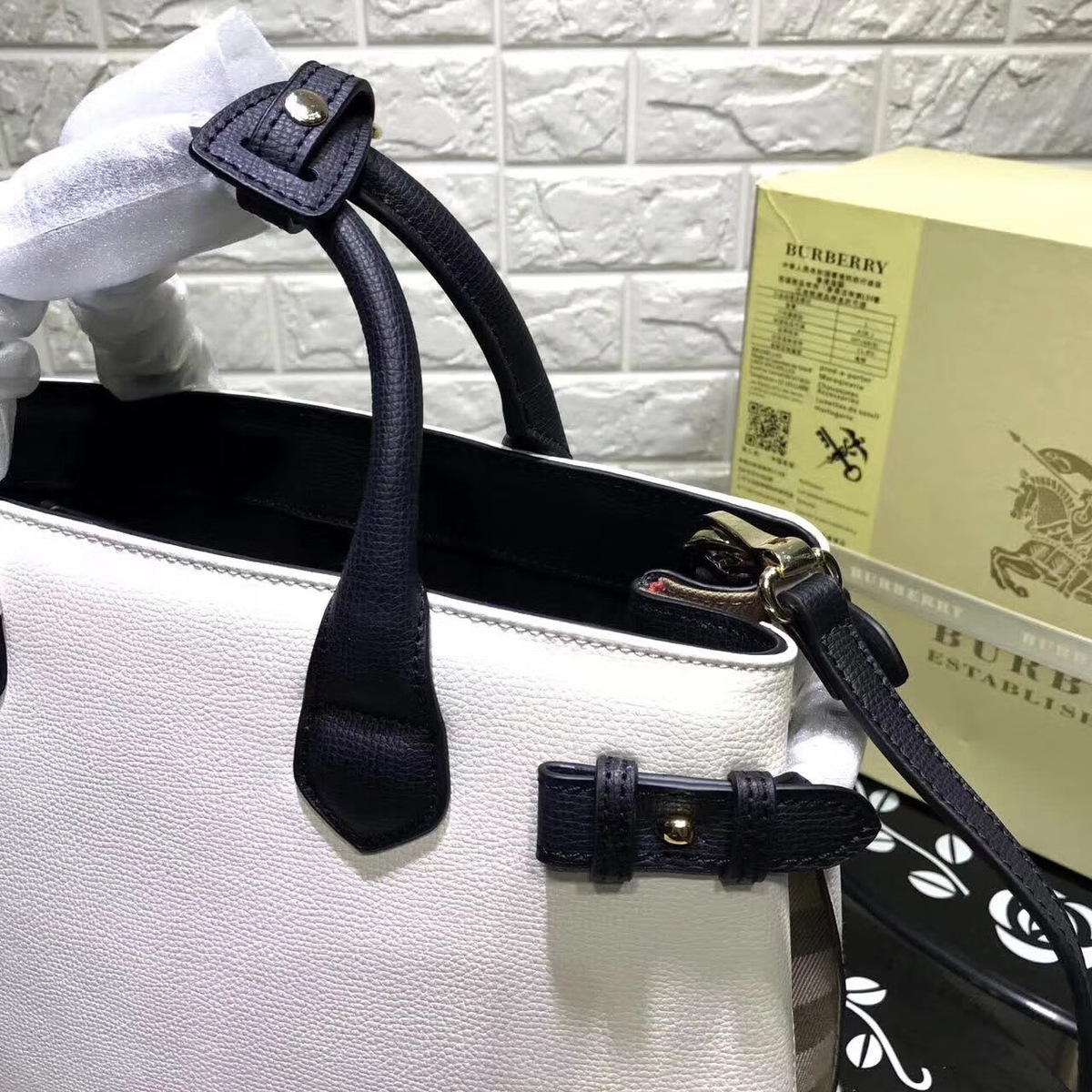 Bv*b*rry Classic Leather Tote Bag with White