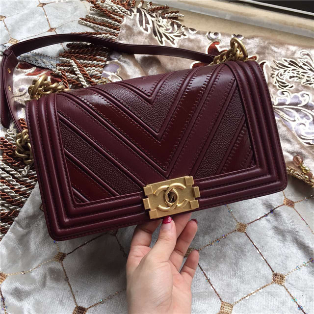 Ch**el calfskin Leboy bag Red with gold hardware 25cm