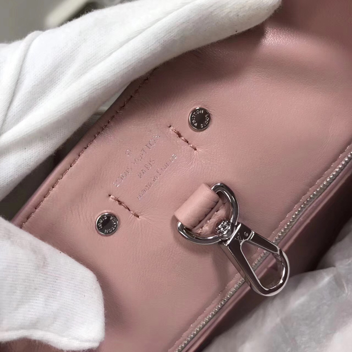 L0vis Vvtt0n Pernelle Leather Bag Pink N54779