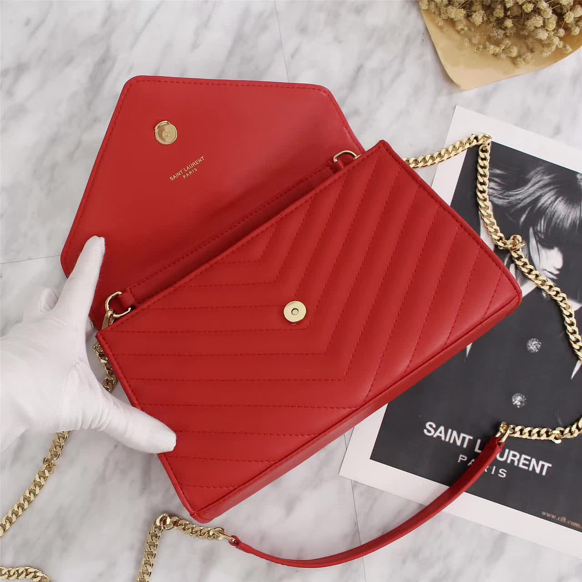 Y51 Leather 26cm Shoulder Bag Golden Chain 26596 Red