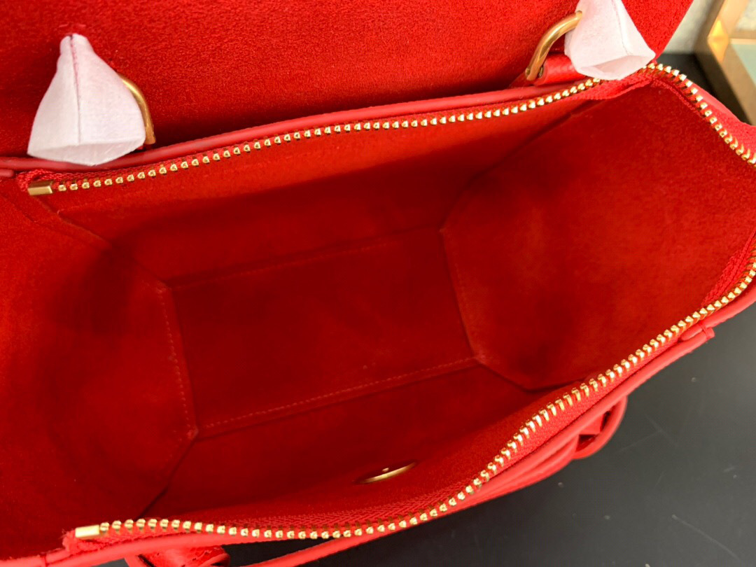 Ce1i*e Micro Belt Bag In Grained Calfskin with Red 20 cm 175519 