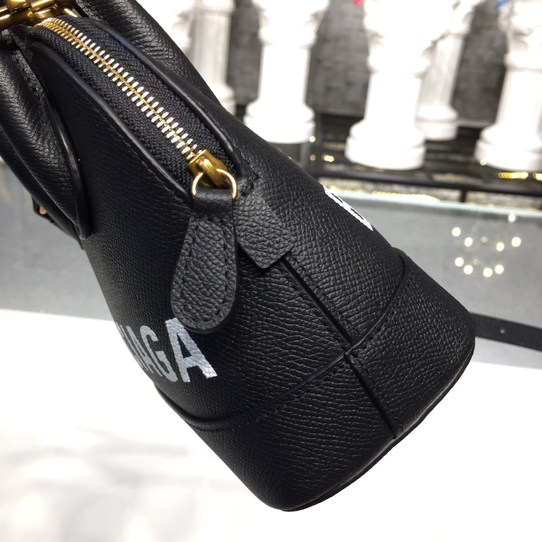 Ba1en*iaga Ville small graffiti logo calfskin bag black 18SS