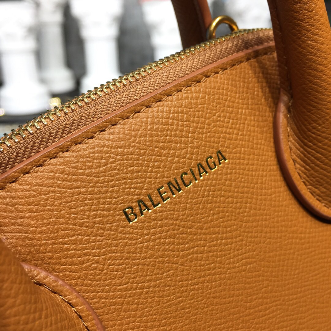 Ba1en*iaga Ville small graffiti logo calfskin bag Brown 18SS
