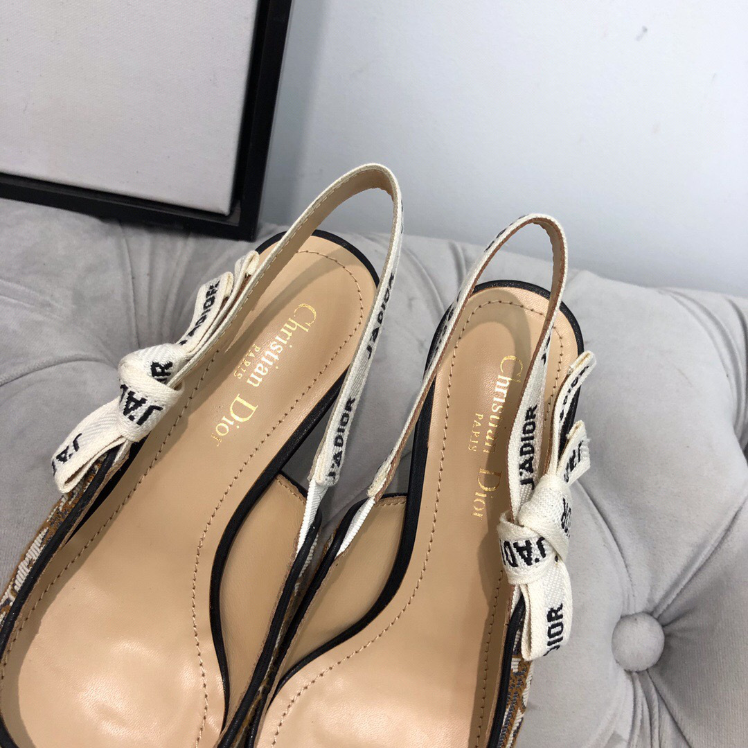 D10r Yellow Mid Heel shoes 6.5cm