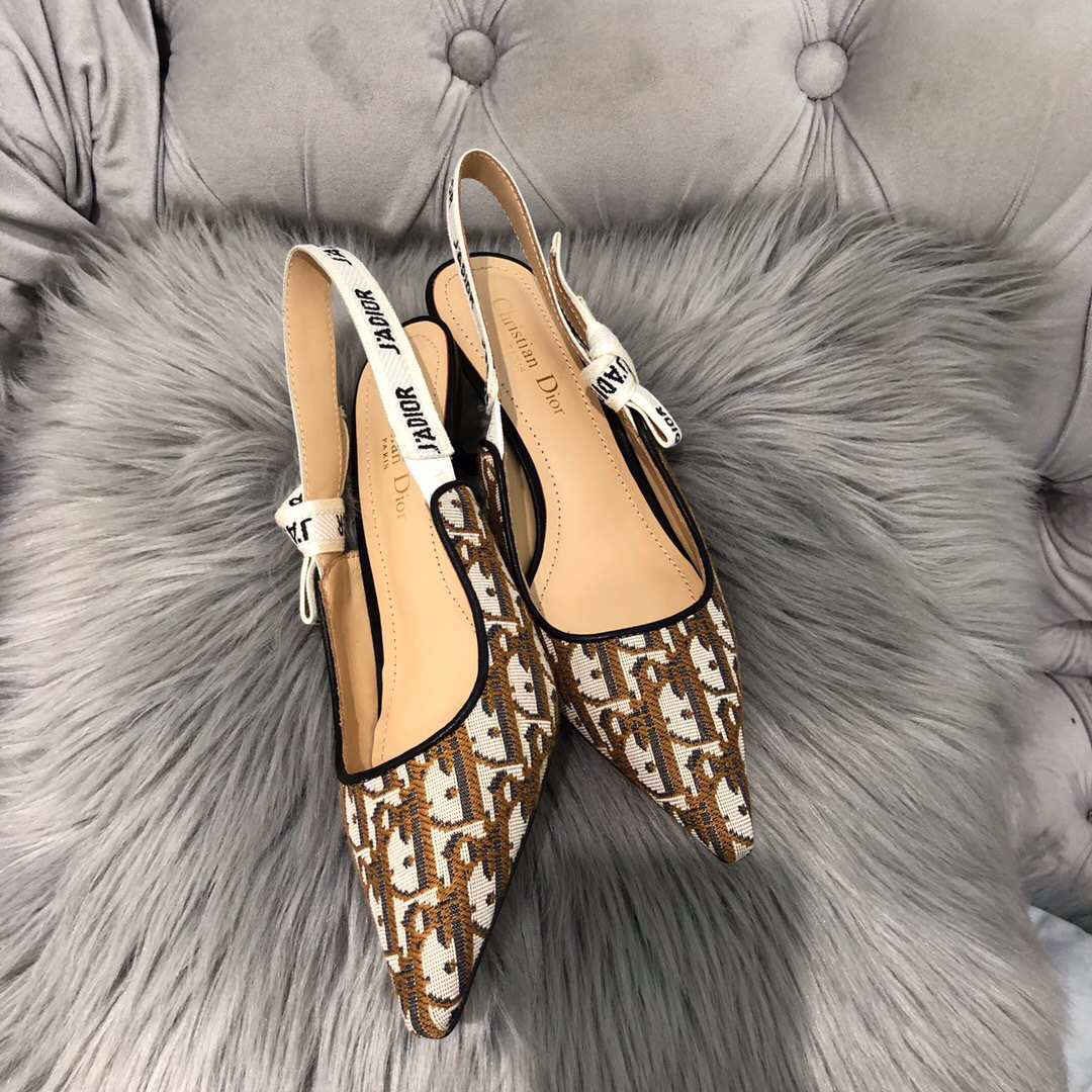 D10r Yellow Mid Heel shoes 6.5cm