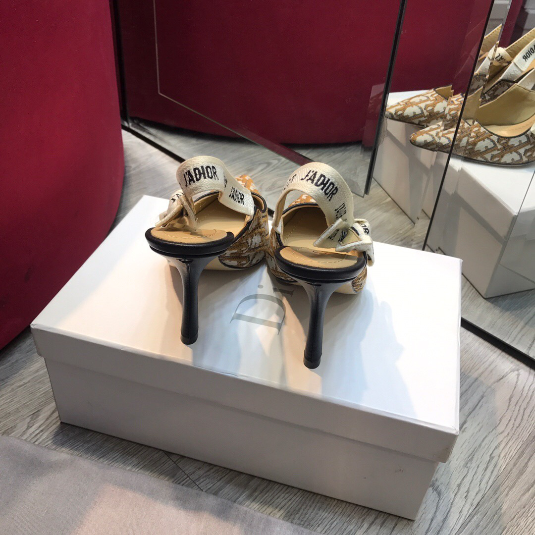 D10r Yellow High Heel shoes 9.5cm
