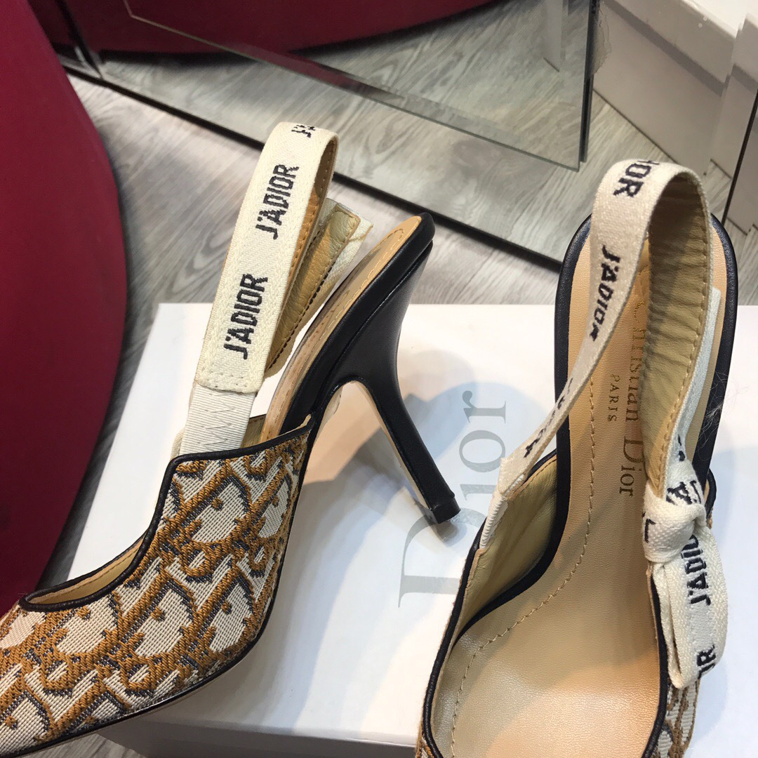 D10r Yellow High Heel shoes 9.5cm
