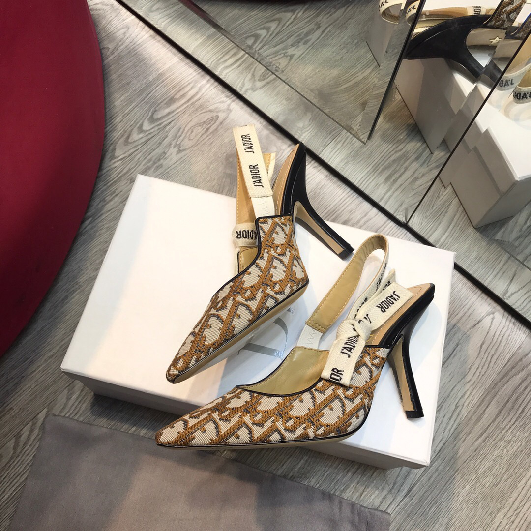 D10r Yellow High Heel shoes 9.5cm