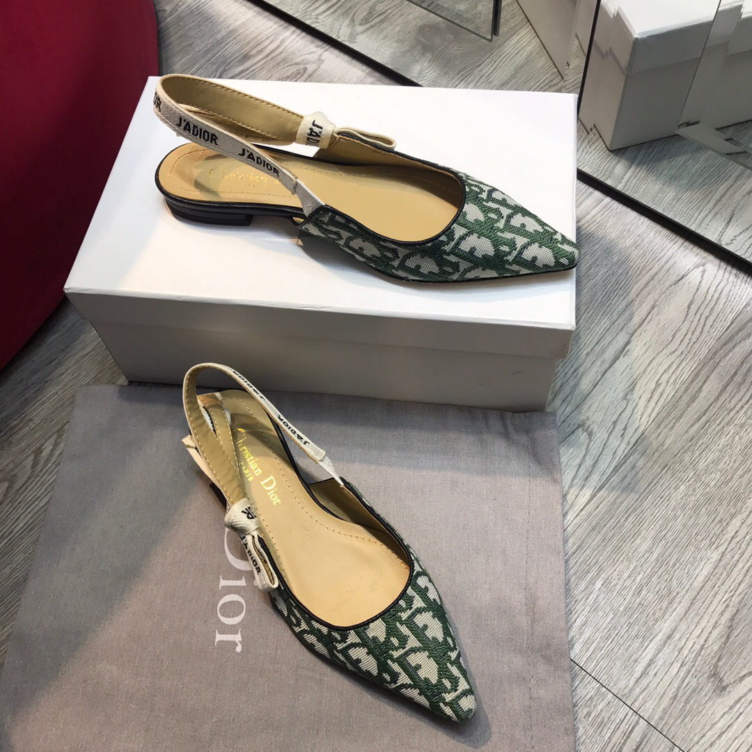 D10r Green Flat shoes