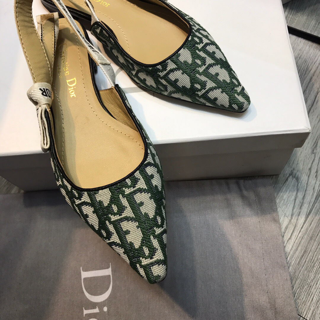 D10r Green Flat shoes