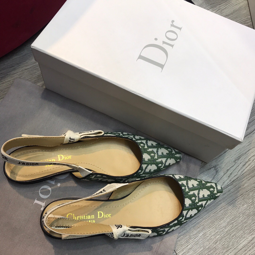 D10r Green Flat shoes