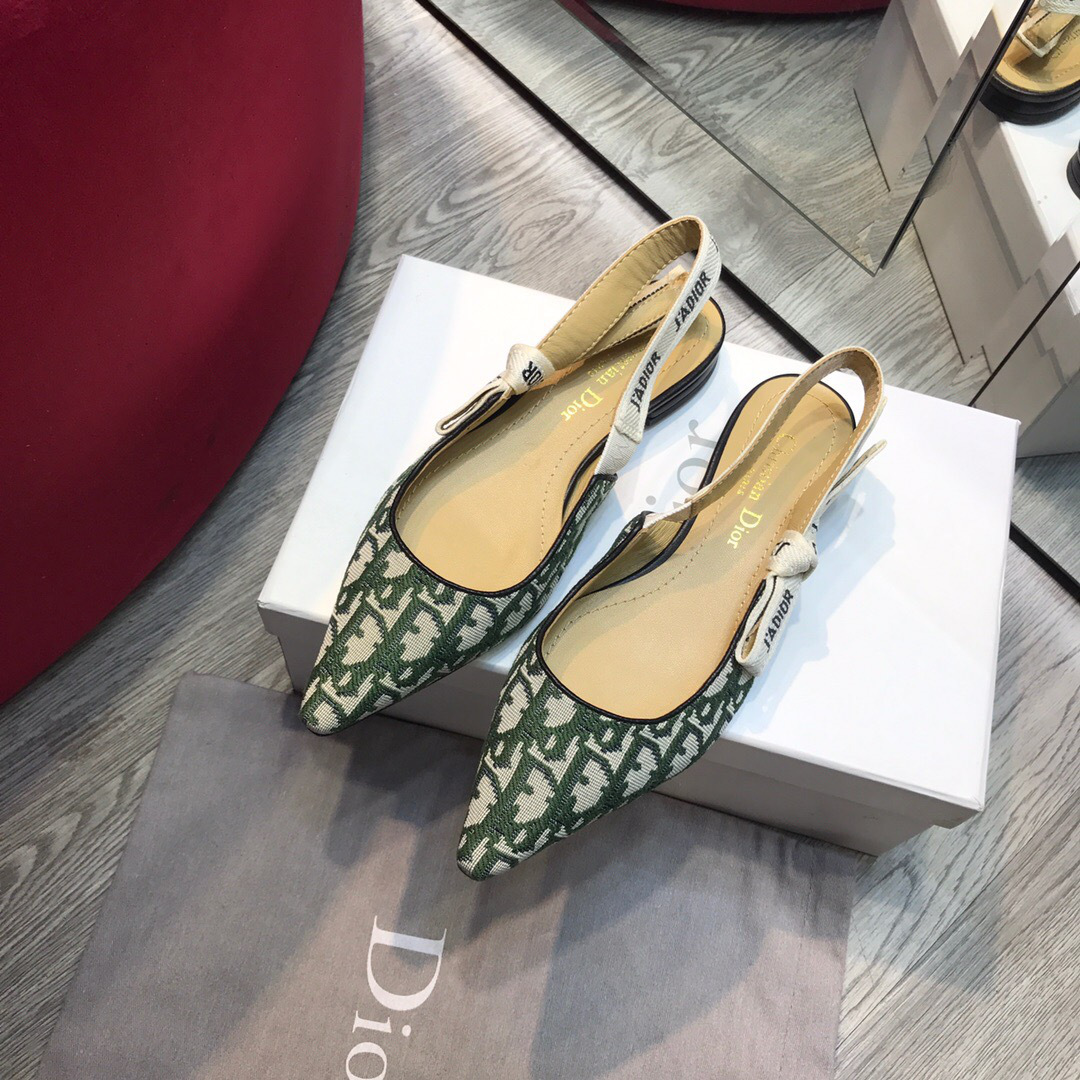 D10r Green Flat shoes