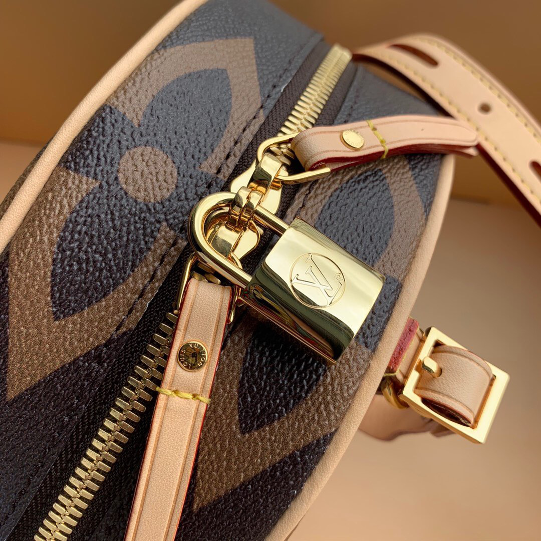 L0vis Vvtt0n Boite Chapeau Souple Bag M52294