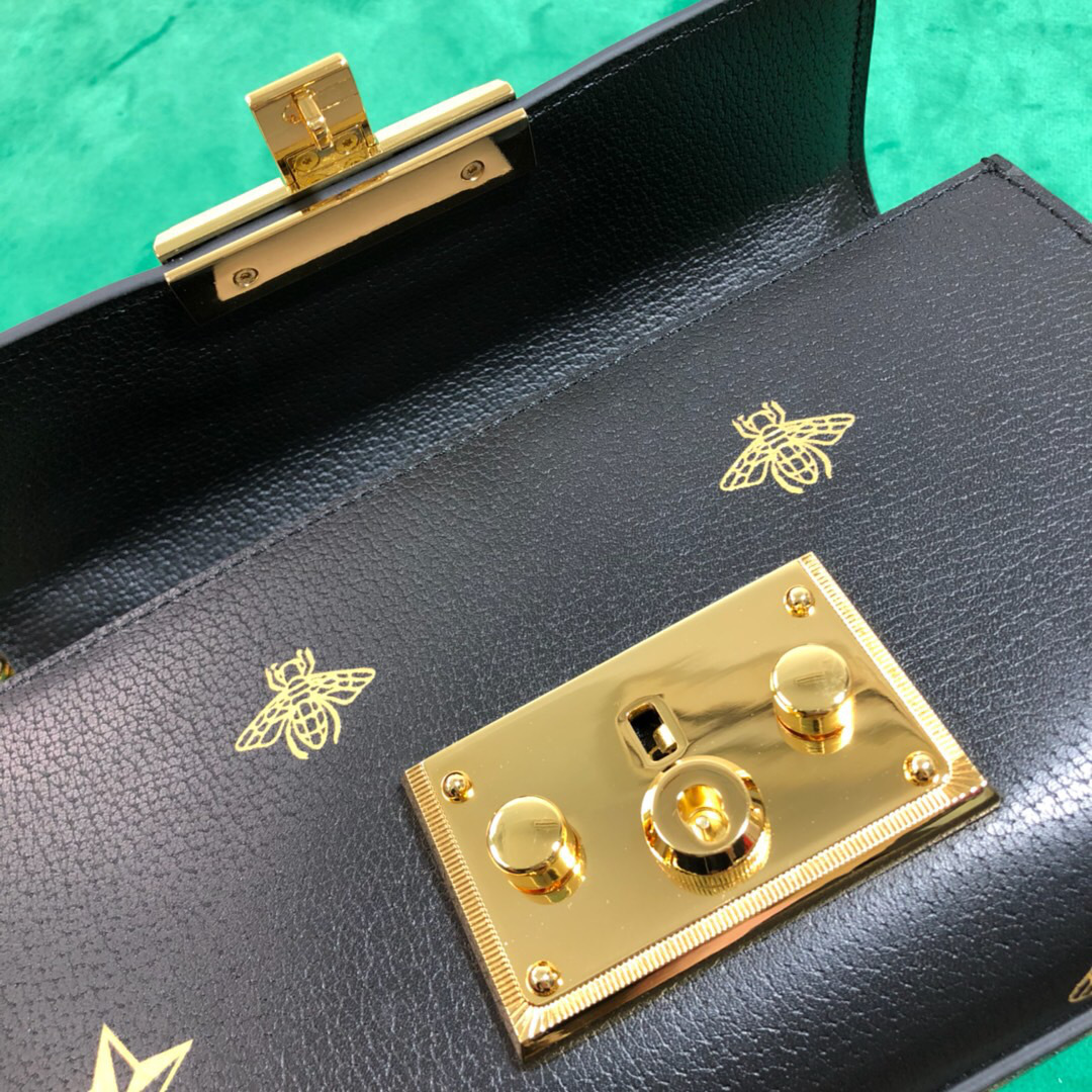 Gvc*1 Padlock Bee Star small shoulder bag black 432182