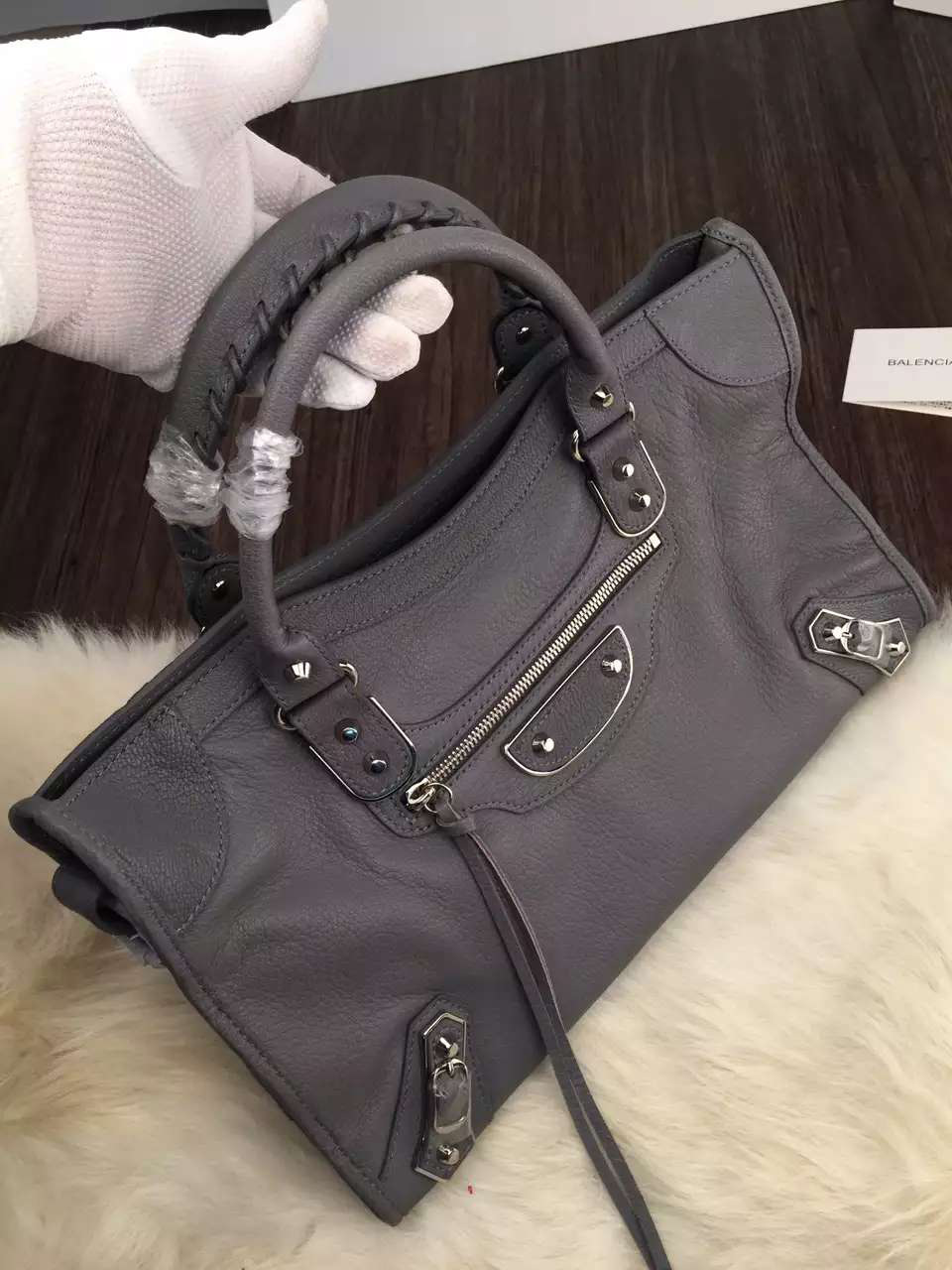 Ba1en*iaga Classic City 38cm Goatskin gray Bag