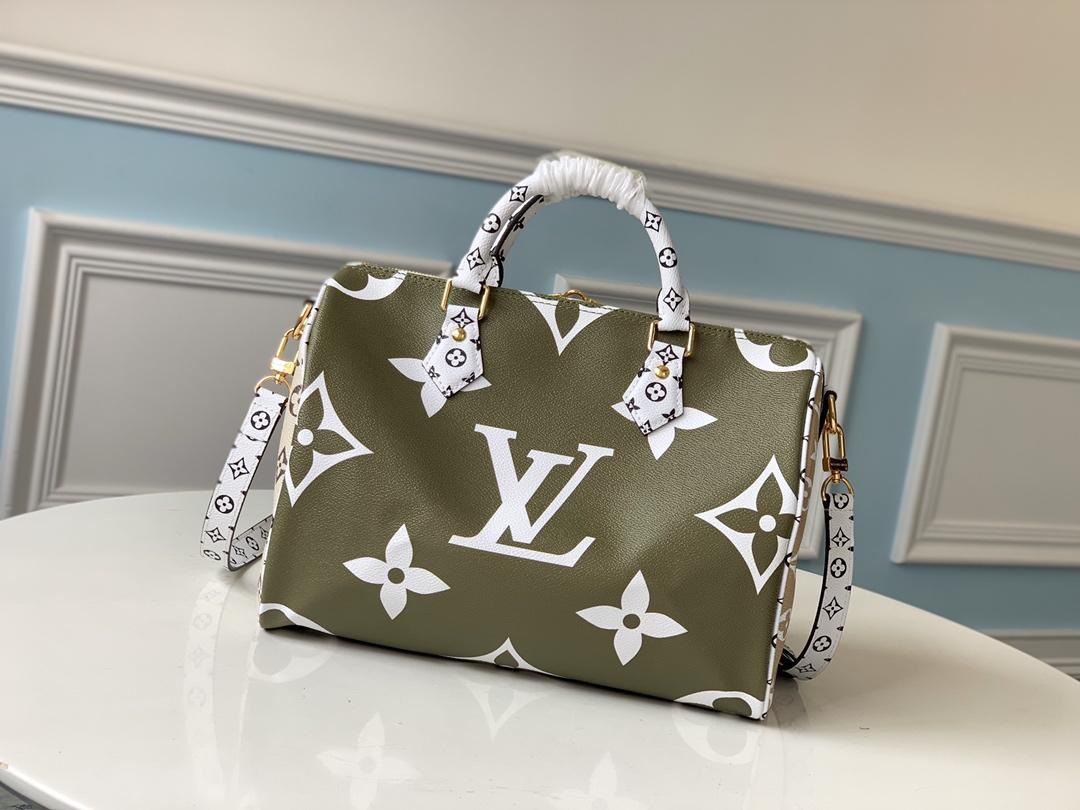 LV Speedy Bandoulière white and green Handbag 30cm M44572 