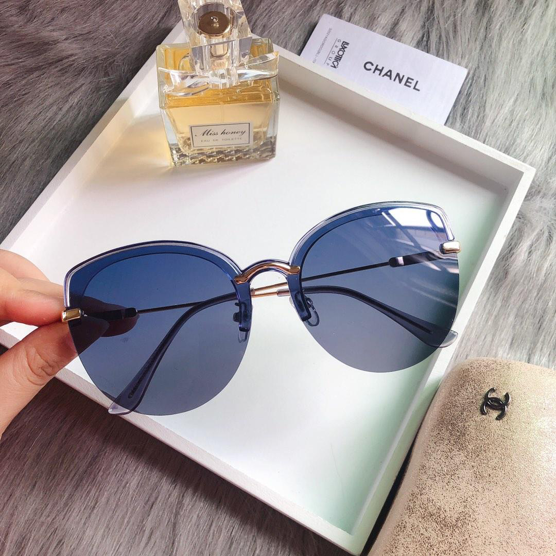 Ch**el Polarized and anti-ultraviolet radiation sunglasses