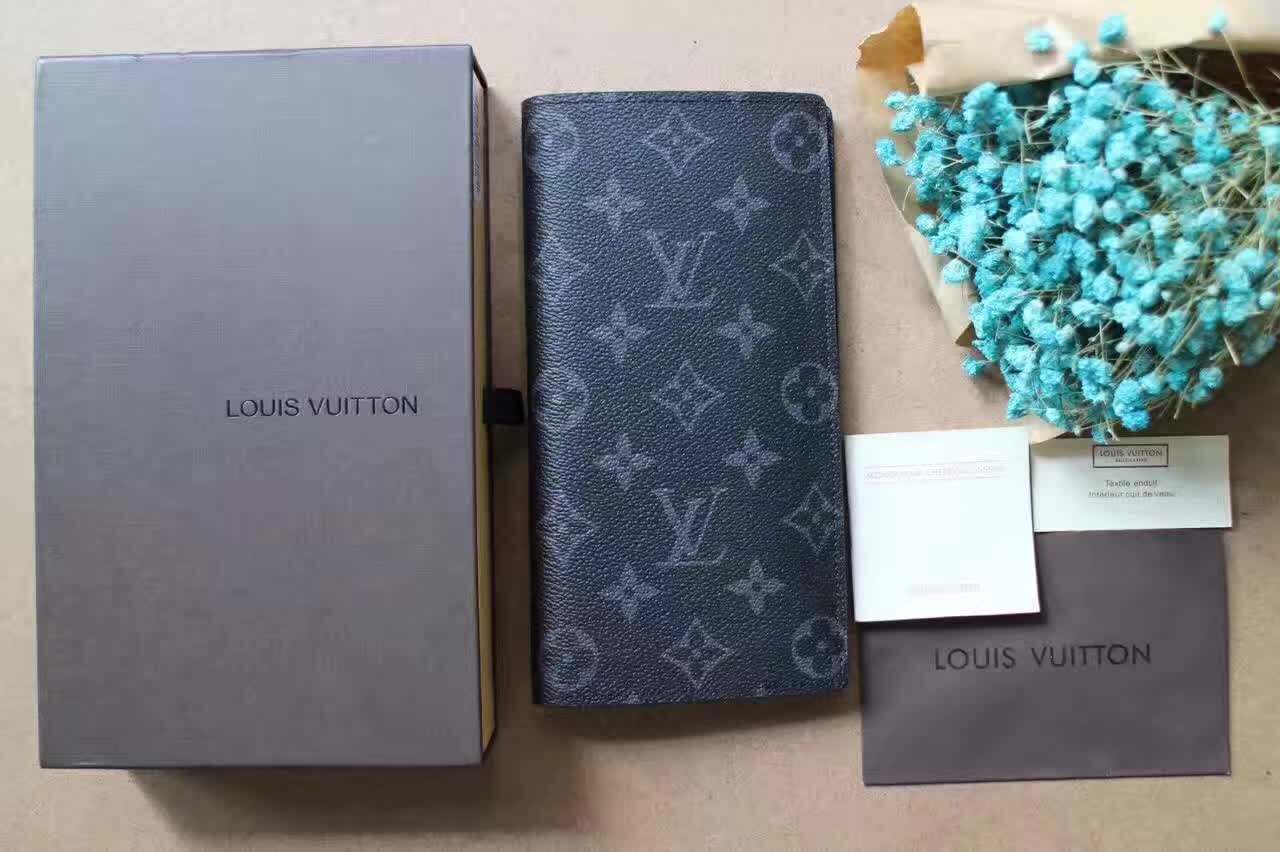 L0vis Vvtt0n Monogram Canvas small Leather men