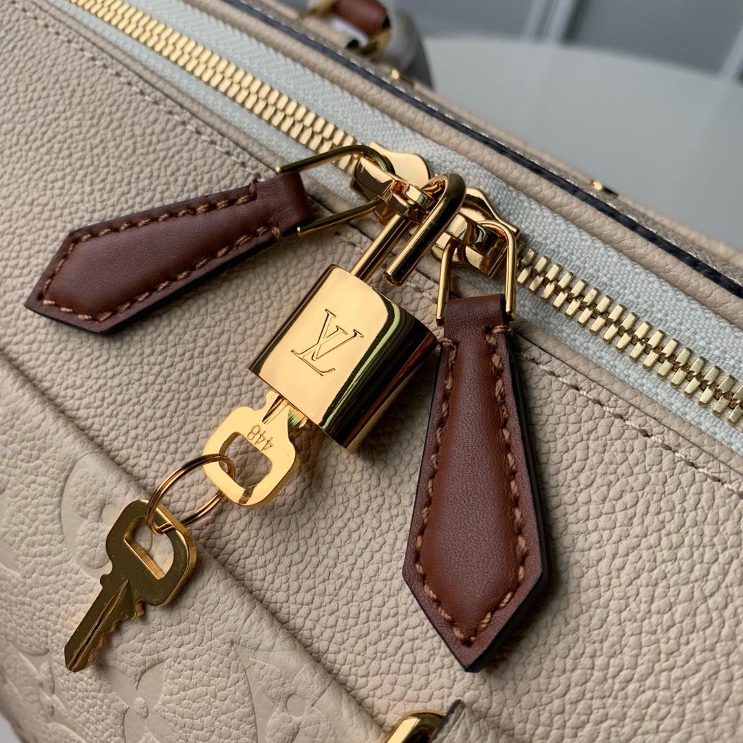 L0vis Vvtt0n embossed leather Speedy 30 Handbag 
