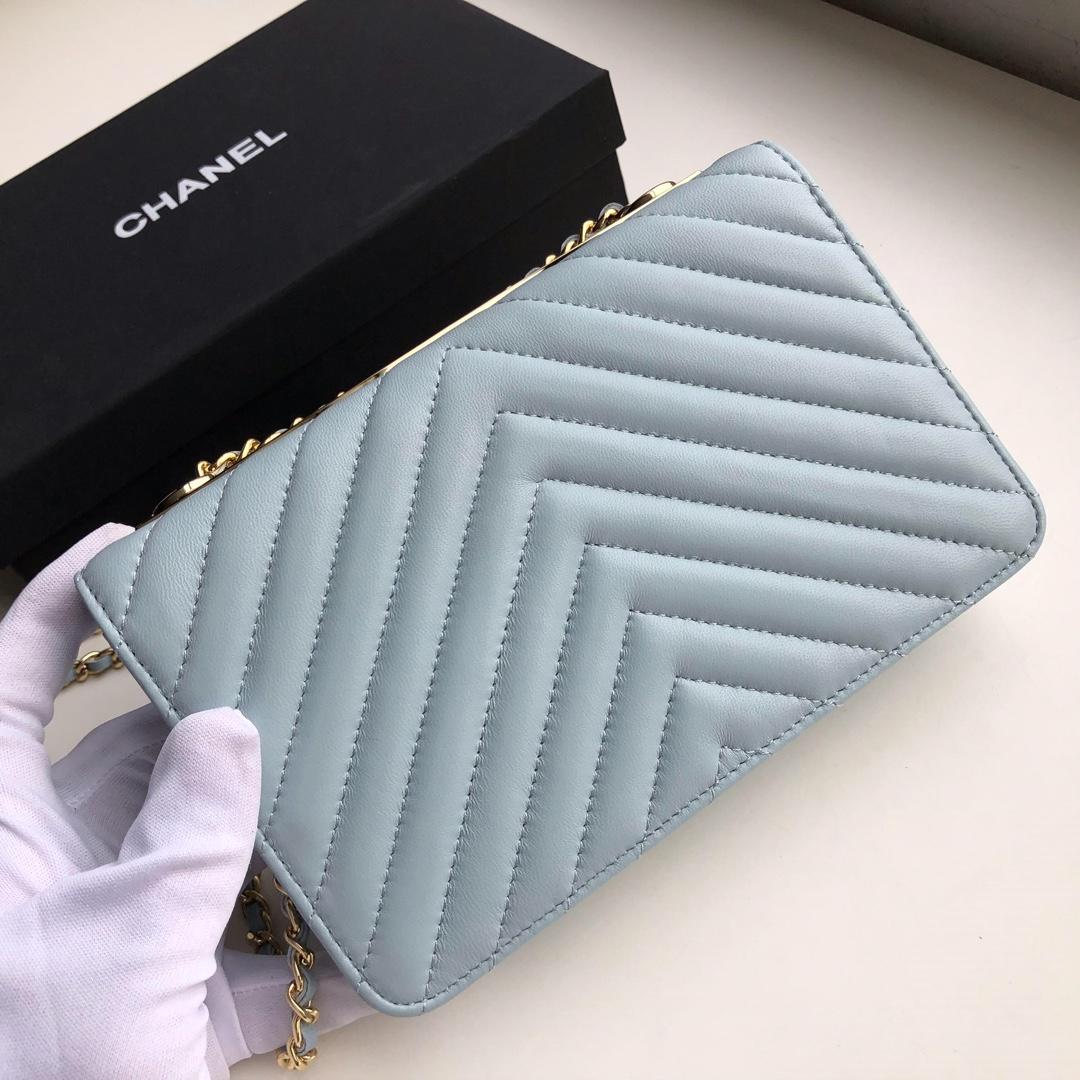 Ch**el Lamb skin V-type chain Bag Blue bagsaa