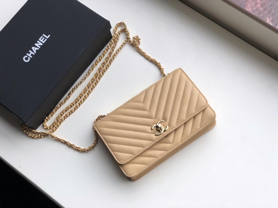 Ch**el Lamb skin V-type chain Bag bagsaa